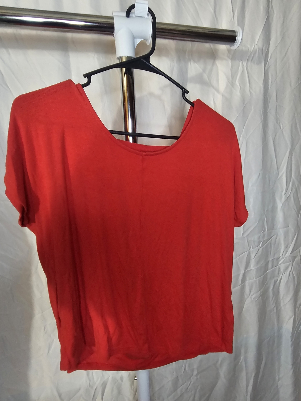 Express Red Short Sleeve Scoop Neck Tee - 0005